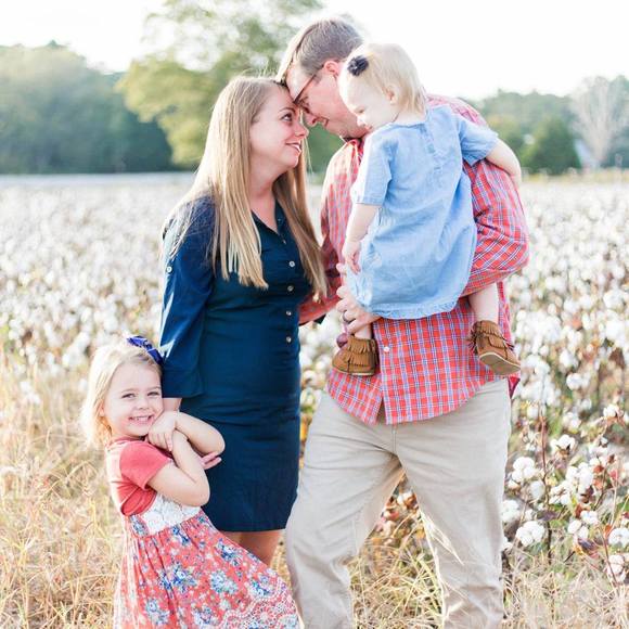 Meet your Posher, Amanda - Picture 1 of 1